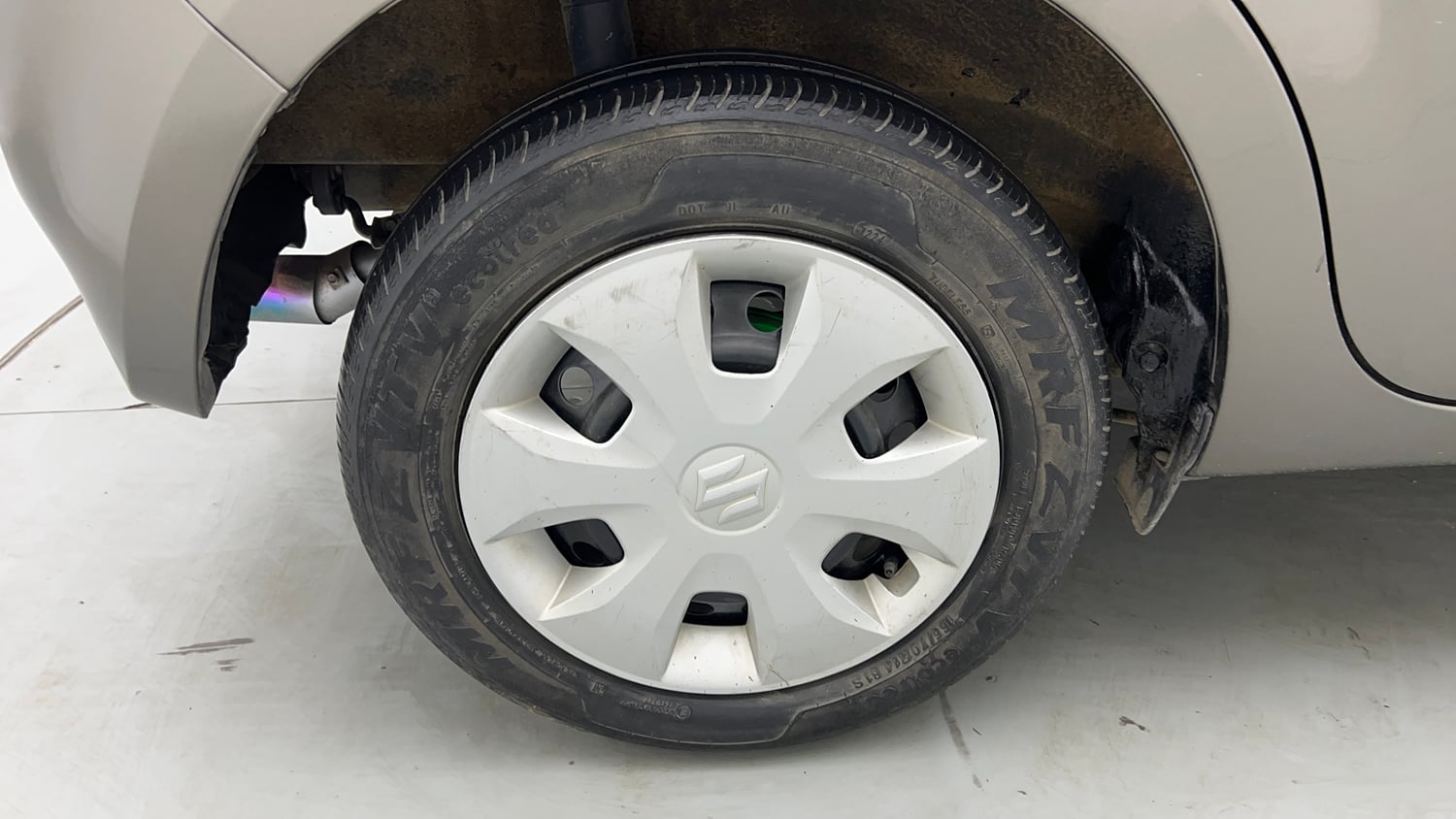 Used 2024 Maruti Suzuki Wagon R VXI 1.0 Petrol Manual tyres RIGHT REAR TYRE RIM VIEW