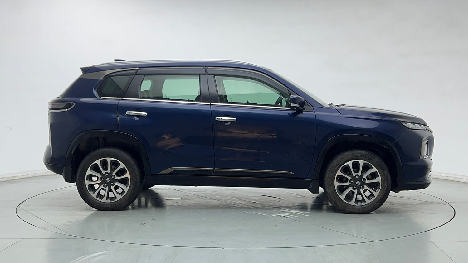 Used 2023 Maruti Suzuki Grand Vitara Zeta Plus Intelligent Hybrid eCVT Hybrid Automatic exterior RIGHT SIDE VIEW