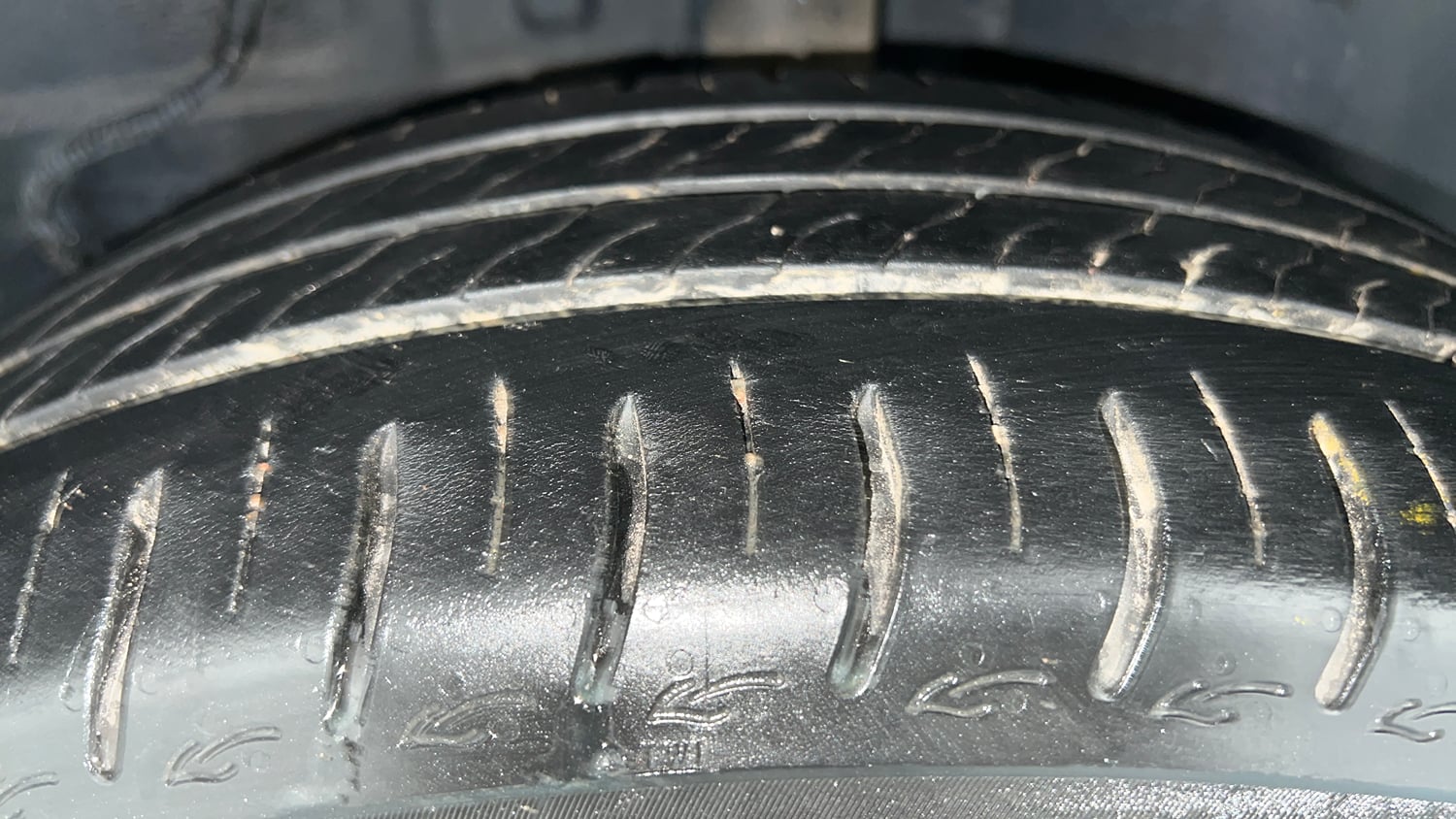 Used 2022 Tata Altroz XZ Plus Diesel Diesel Manual tyres LEFT REAR TYRE TREAD VIEW