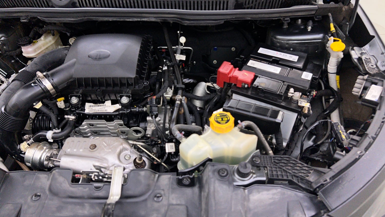 Used 2025 Tata Nexon Creative 1.2 Petrol 6AMT Petrol Automatic engine ENGINE LEFT SIDE VIEW