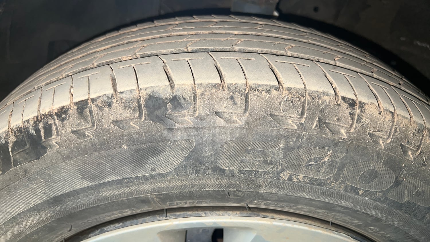 Used 2023 Maruti Suzuki Celerio VXi Petrol Manual tyres LEFT FRONT TYRE TREAD VIEW
