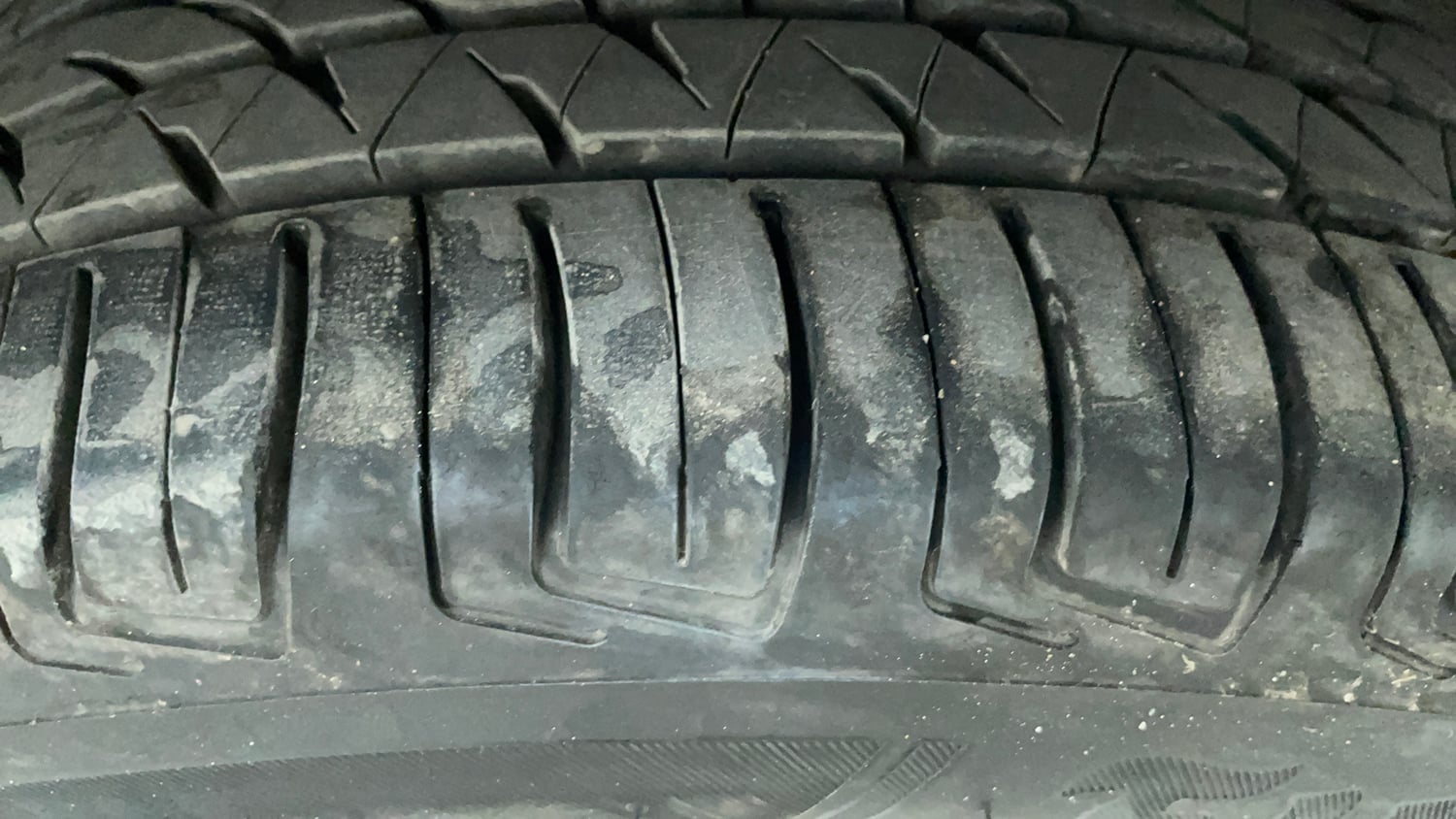 Used 2015 Honda Jazz SV Petrol Petrol Manual tyres RIGHT FRONT TYRE TREAD VIEW