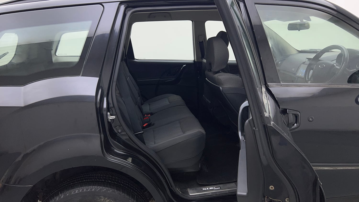 Used 2019 Mahindra XUV500 W5 Diesel Manual interior RIGHT SIDE REAR DOOR CABIN VIEW