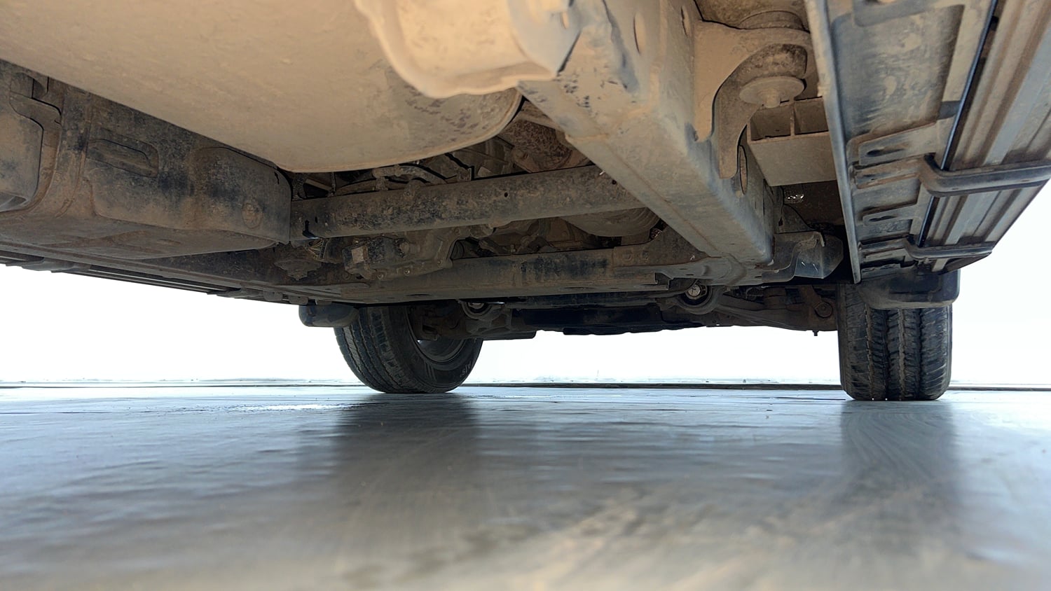 Used 2024 Mahindra Scorpio N Z8 L Diesel AT 4WD 7 STR Diesel Automatic extra REAR RIGHT UNDERBODY VIEW