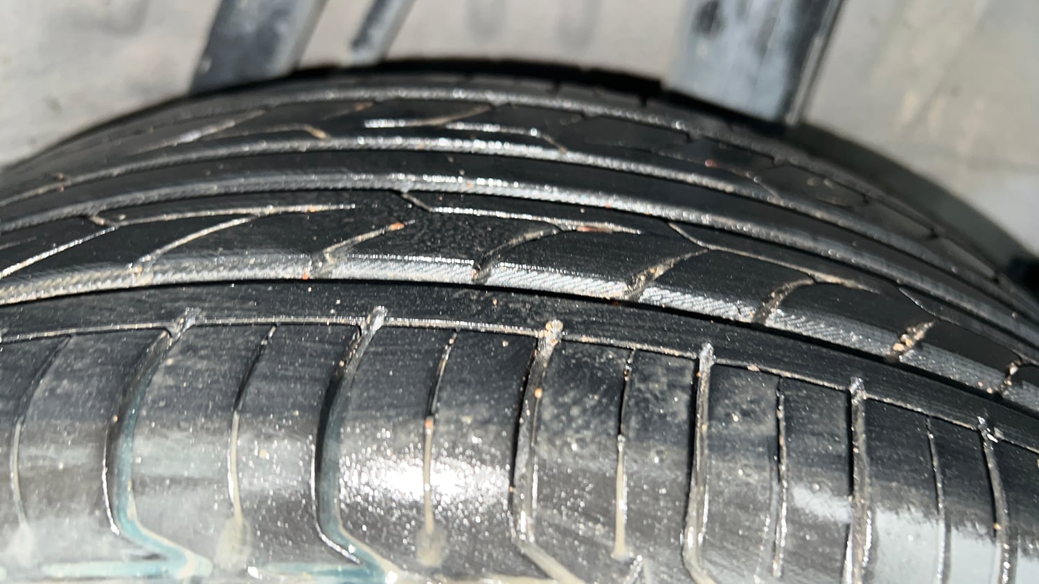 Used 2018 Honda City V Petrol Petrol Manual tyres LEFT REAR TYRE TREAD VIEW