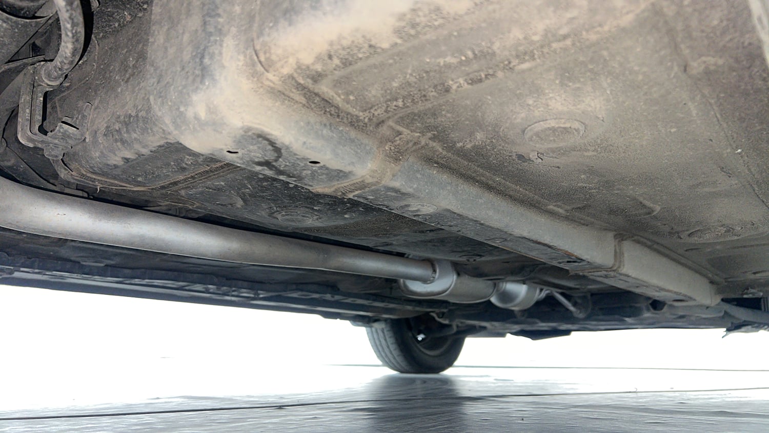 Used 2020 Hyundai Grand i10 Sportz 1.2 Kappa VTVT Petrol Manual extra REAR RIGHT UNDERBODY VIEW
