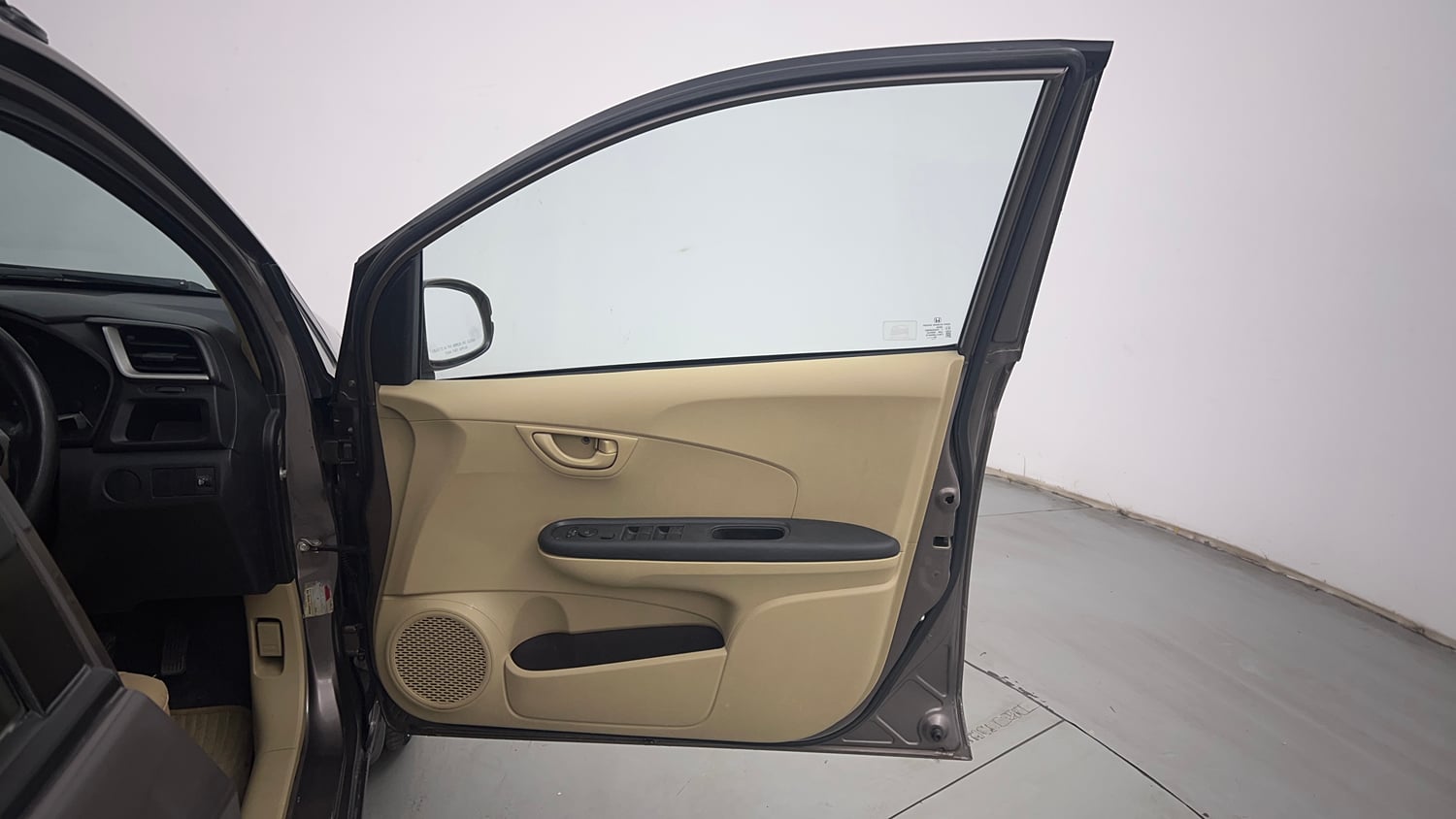Used 2016 Honda Brio S MT Petrol Manual interior RIGHT FRONT DOOR OPEN VIEW