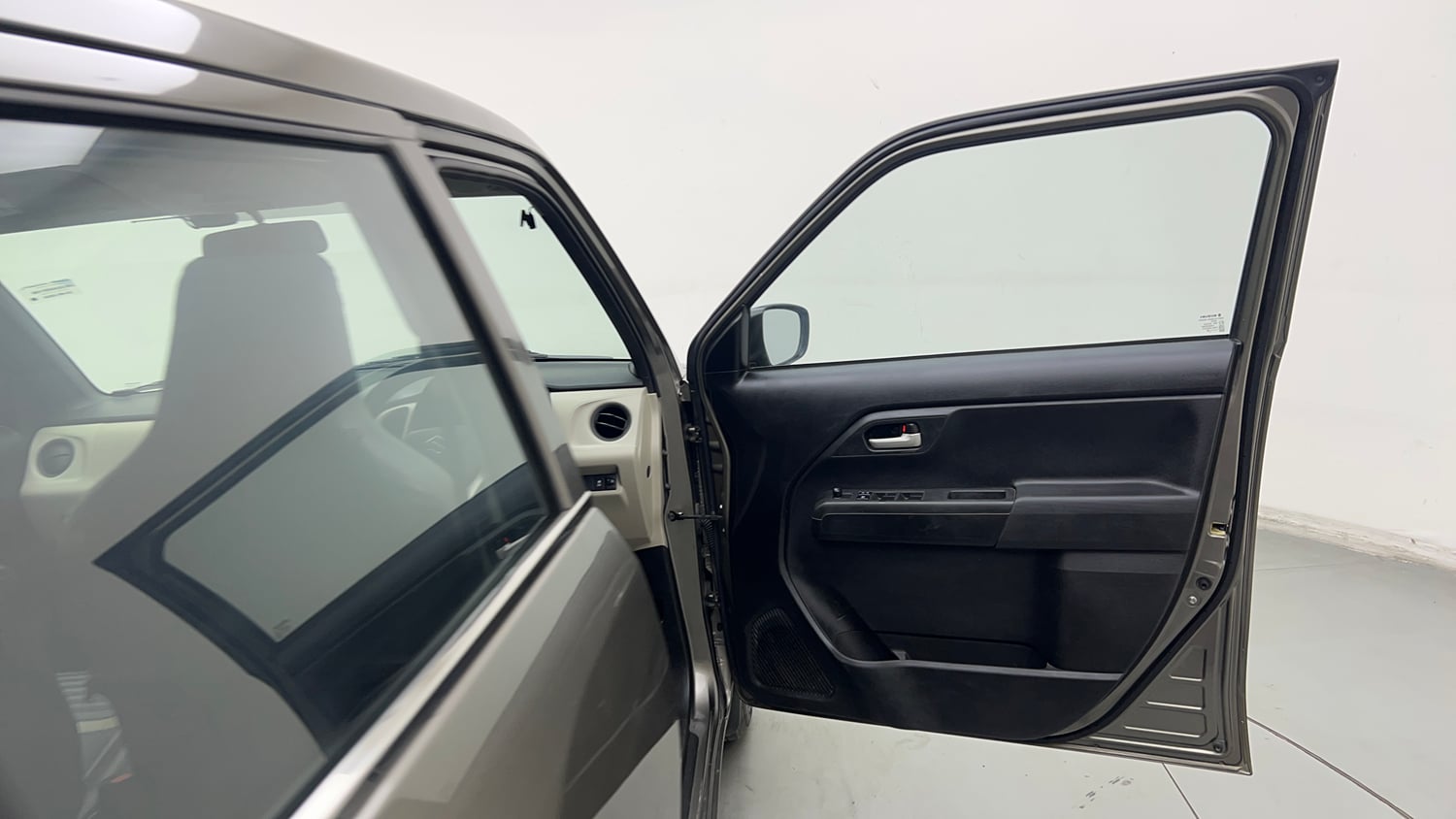 Used 2024 Maruti Suzuki Wagon R VXI 1.0 Petrol Manual interior RIGHT FRONT DOOR OPEN VIEW