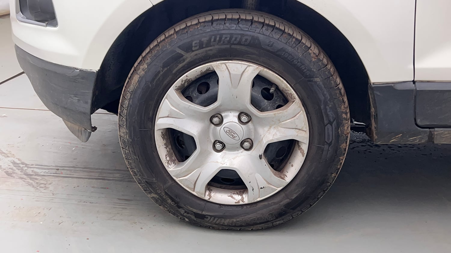 Used 2018 Ford EcoSport Trend 1.5L TDCi Diesel Manual tyres LEFT FRONT TYRE RIM VIEW