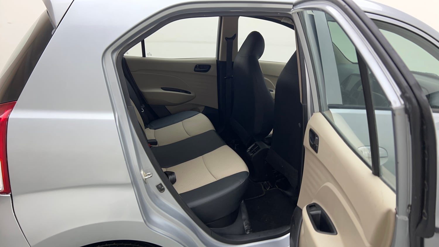 Used 2021 Hyundai Santro Sportz Petrol Manual interior RIGHT SIDE REAR DOOR CABIN VIEW