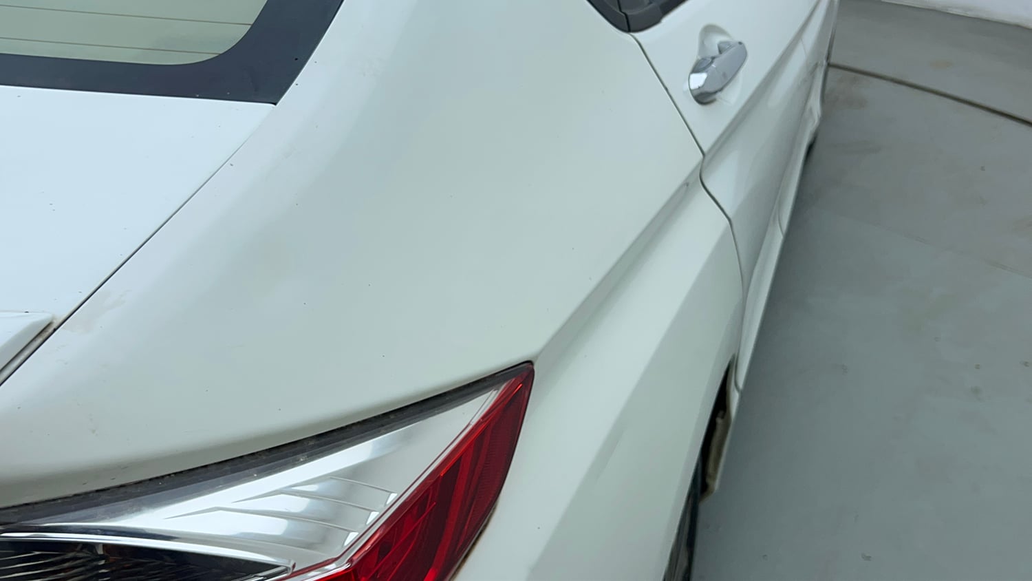 Used 2017 Honda City ZX CVT Petrol Petrol Automatic dents MINOR DENT