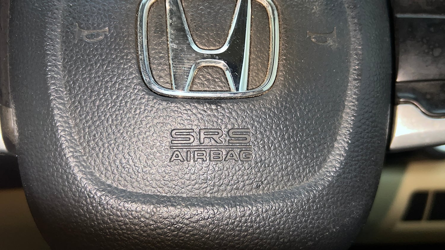 Used 2023 Honda Amaze VX 1.2 Petrol CVT Petrol Automatic top_features Airbags
