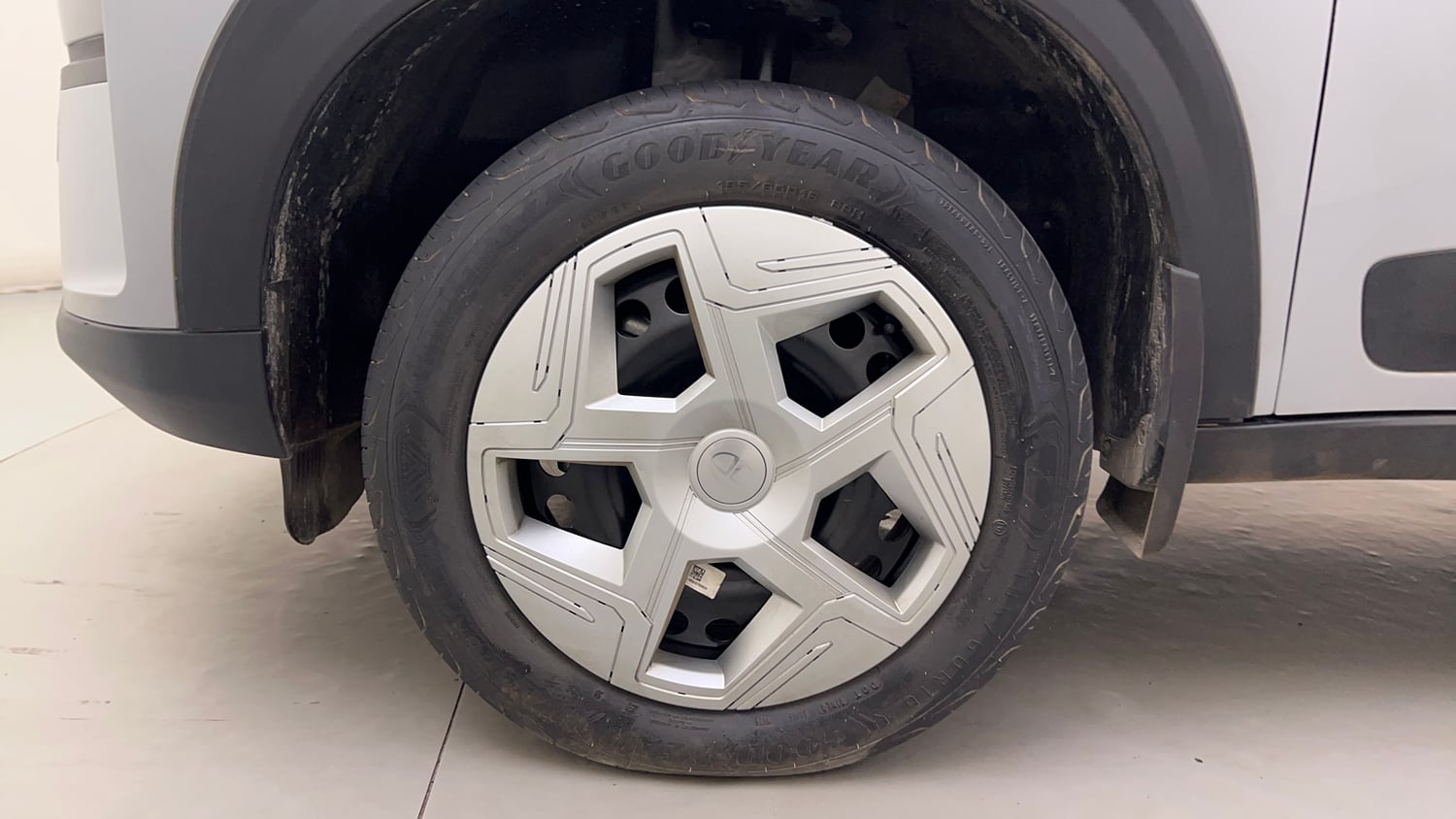 Used 2026 Tata Nexon Pure Plus 1.2 Petrol 6AMT Petrol Automatic tyres LEFT FRONT TYRE RIM VIEW