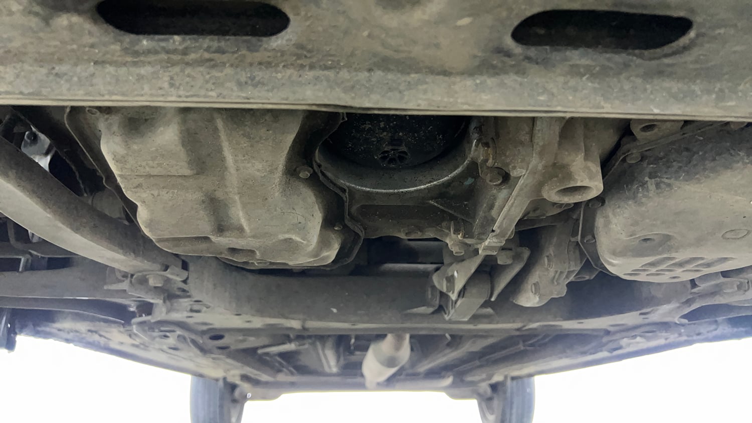 Used 2021 Renault Kiger RXZ Turbo CVT Petrol Automatic extra FRONT LEFT UNDERBODY VIEW