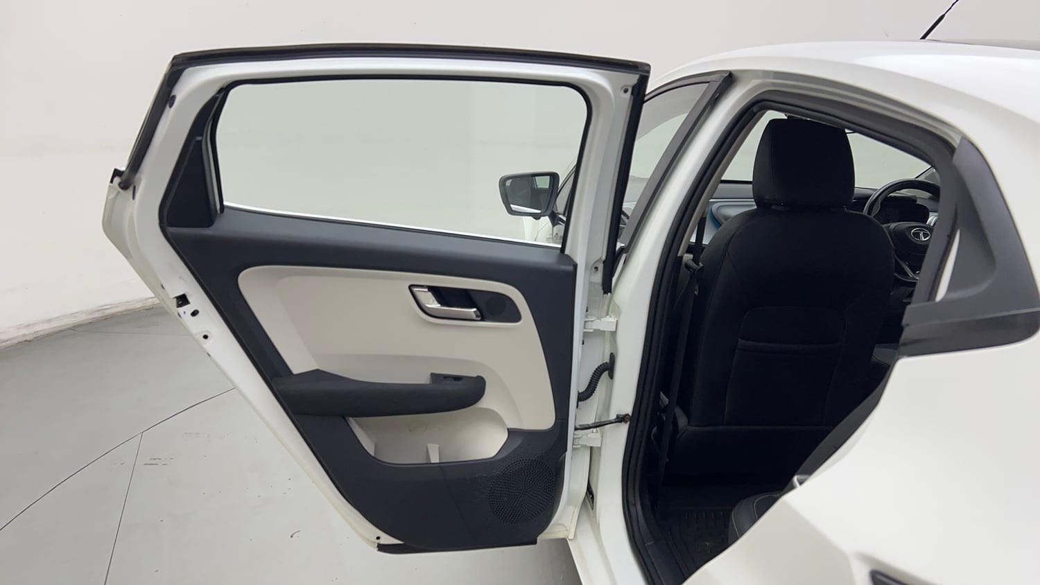 Used 2022 Tata Altroz XZA Plus Petrol Petrol Automatic interior LEFT REAR DOOR OPEN VIEW