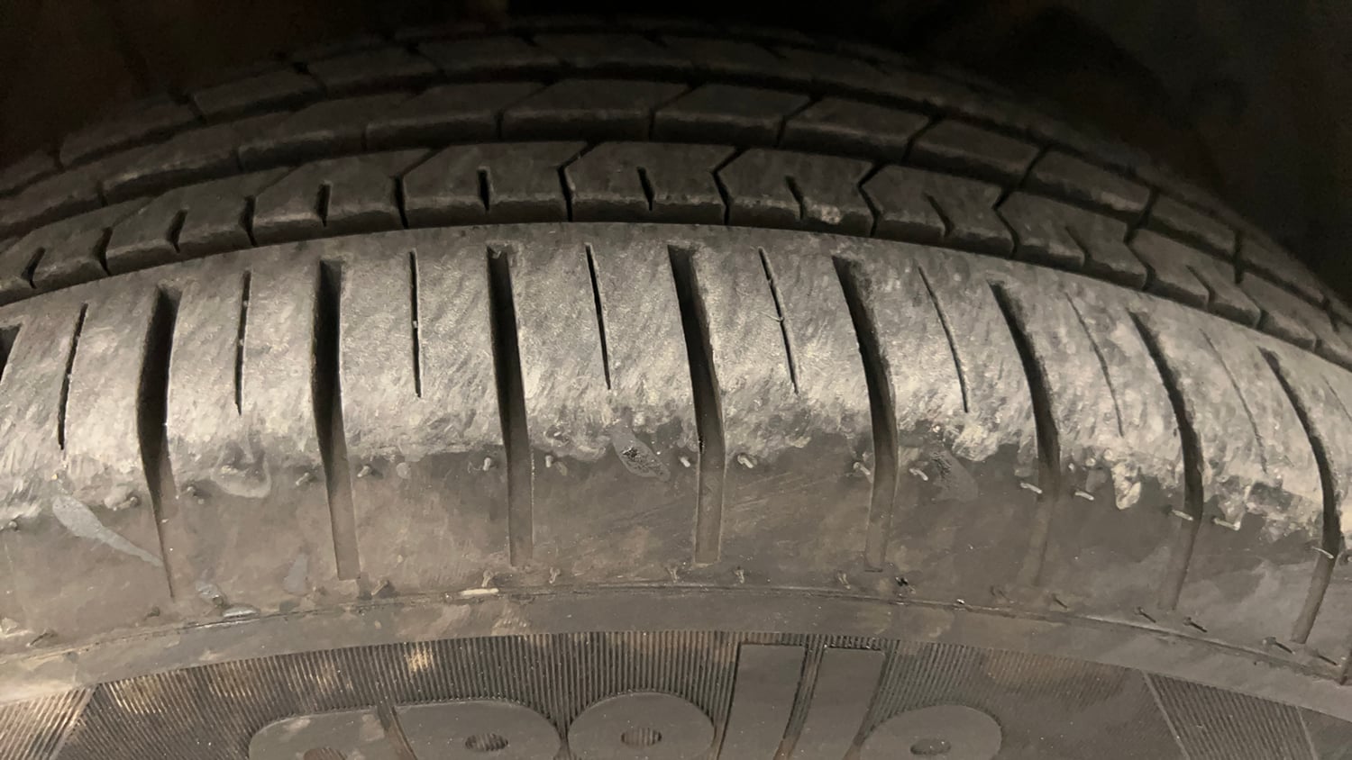 Used 2019 Maruti Suzuki Baleno Zeta Automatic Petrol Automatic tyres RIGHT FRONT TYRE TREAD VIEW
