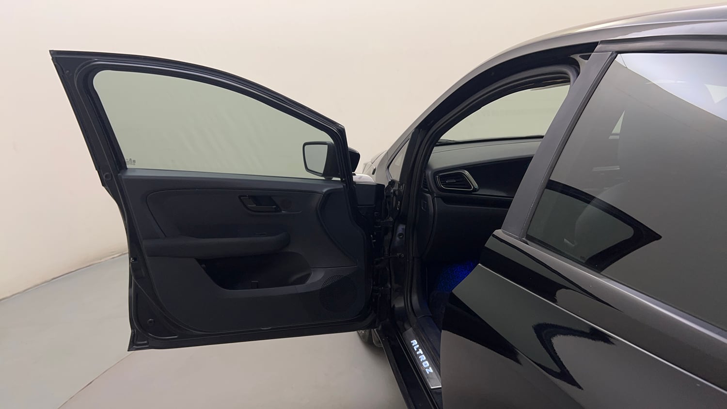 Used 2022 Tata Altroz XZ Plus i-Turbo Petrol Dark Edition Petrol Manual interior LEFT FRONT DOOR OPEN VIEW