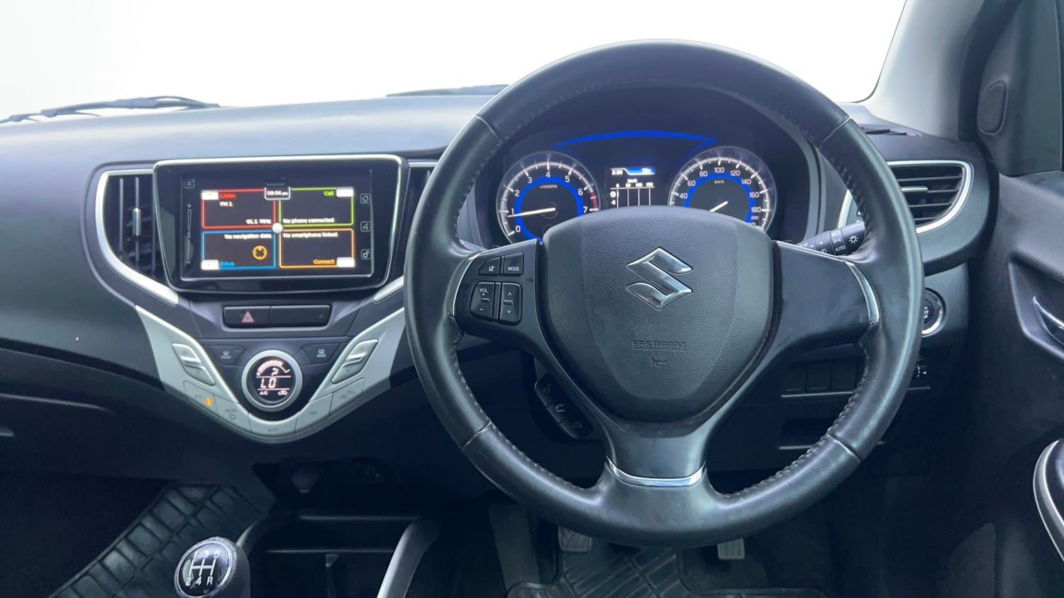 Used 2018 Maruti Suzuki Baleno Alpha 1.2 Petrol Manual interior STEERING VIEW