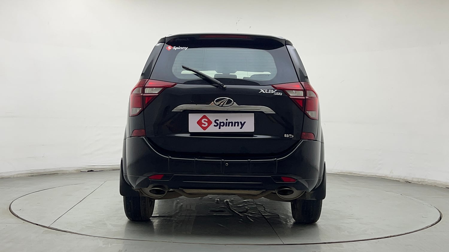 Used 2019 Mahindra XUV500 W5 Diesel Manual exterior BACK VIEW
