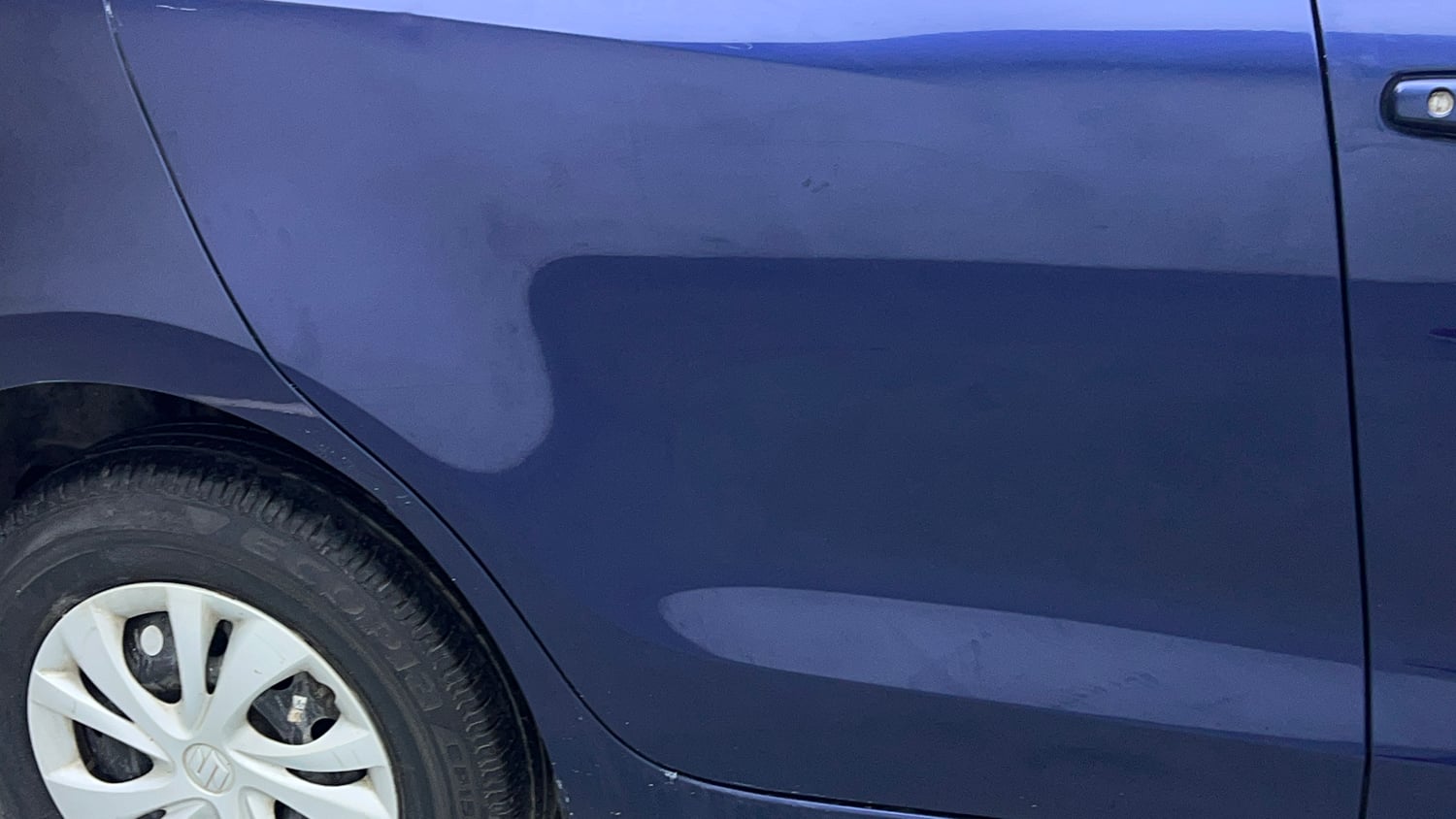 Used 2019 Maruti Suzuki Swift VXi Petrol Manual dents MINOR DENT