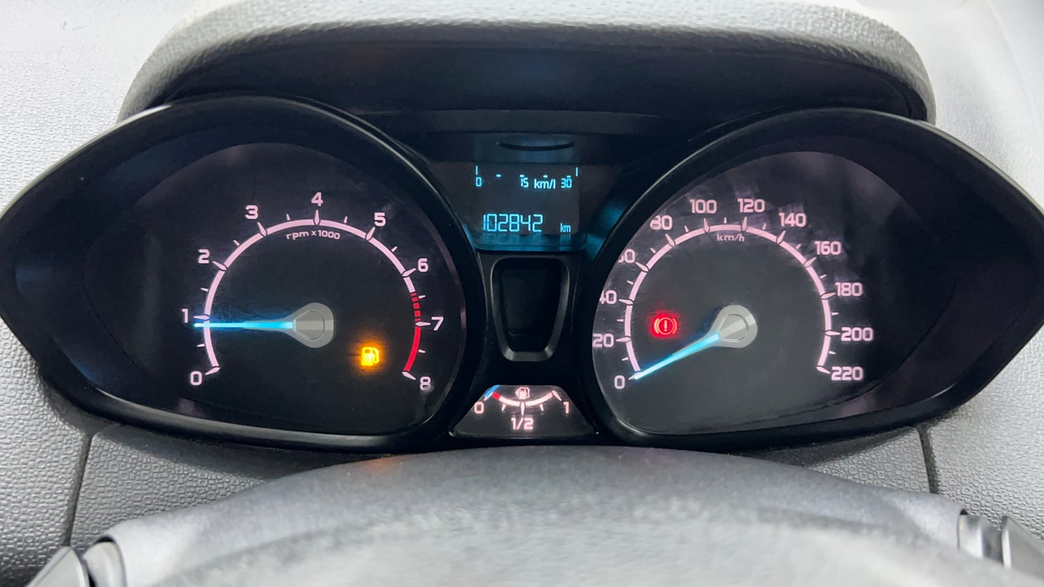 Used 2017 Ford EcoSport Trend 1.5L Ti-VCT Petrol Manual interior CLUSTERMETER VIEW