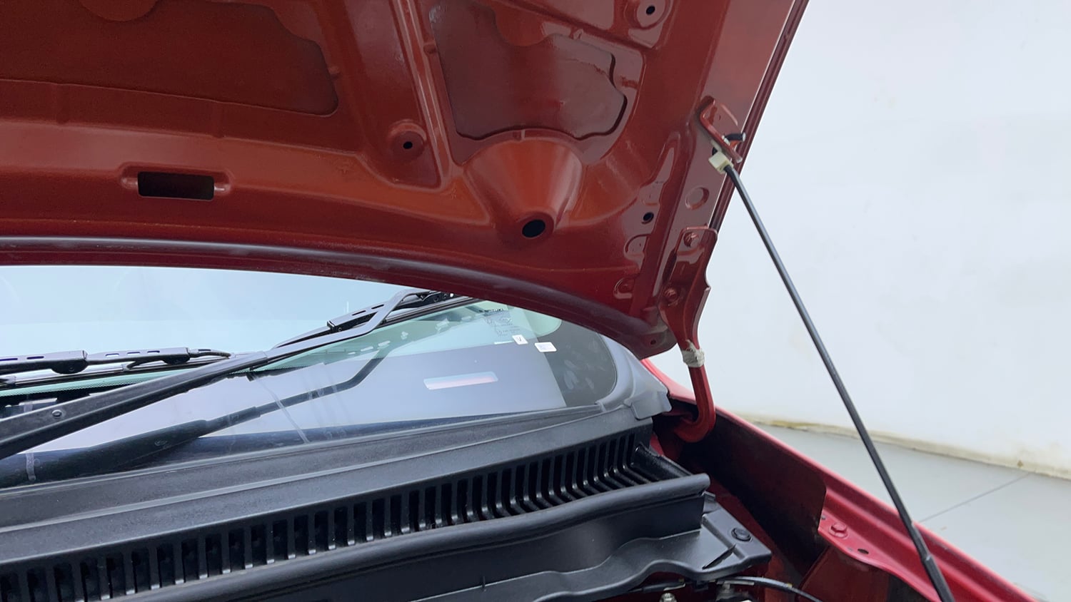 Used 2023 Maruti Suzuki Alto K10 VXi Plus Petrol Manual engine ENGINE LEFT SIDE HINGE & APRON VIEW