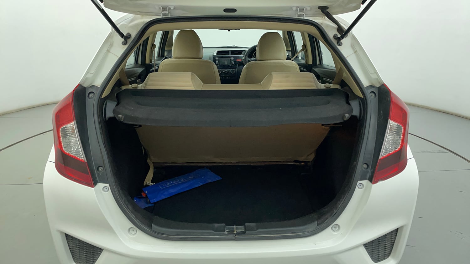 Used 2015 Honda Jazz SV Petrol Petrol Manual interior DICKY INSIDE VIEW