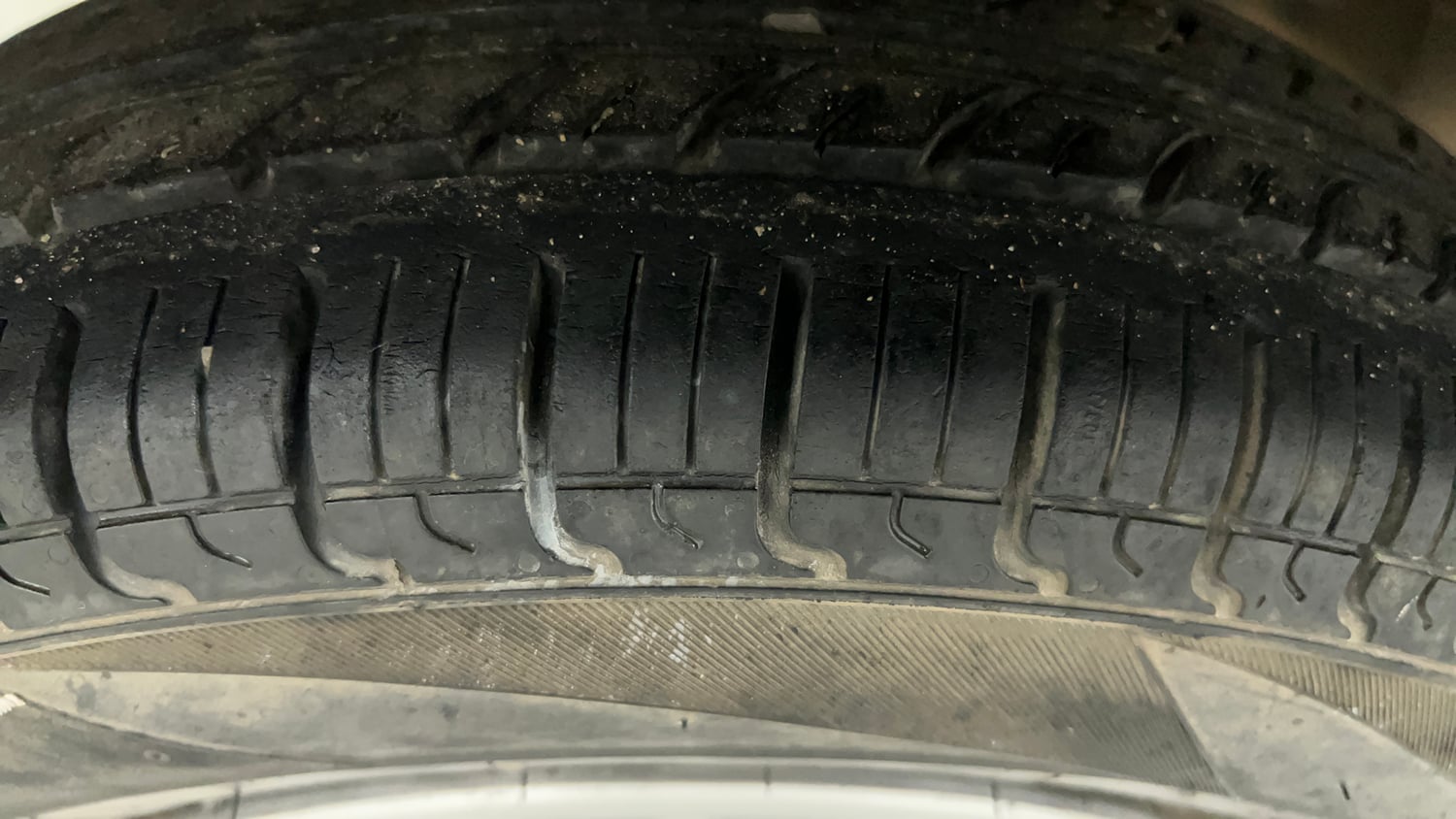 Used 2018 Maruti Suzuki Alto 800 LXi Petrol Manual tyres RIGHT REAR TYRE TREAD VIEW
