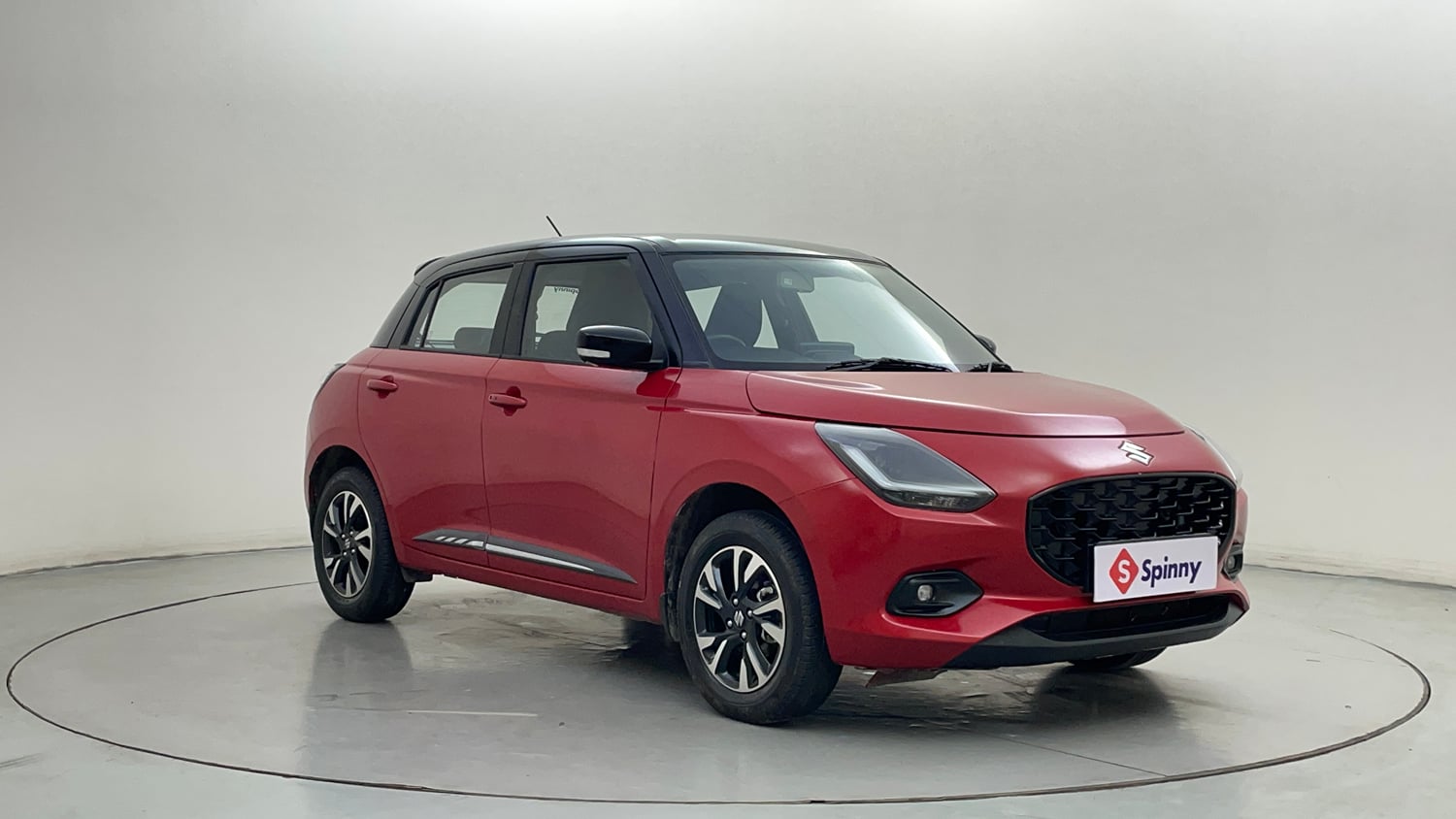 Used 2024 Maruti Suzuki Swift ZXi Plus Dual Tone AMT Petrol Automatic exterior RIGHT FRONT CORNER VIEW