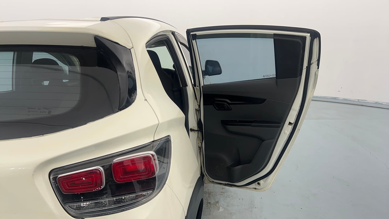 Used 2019 Mahindra KUV100 NXT K4 Plus 6 STR Petrol Manual interior RIGHT REAR DOOR OPEN VIEW