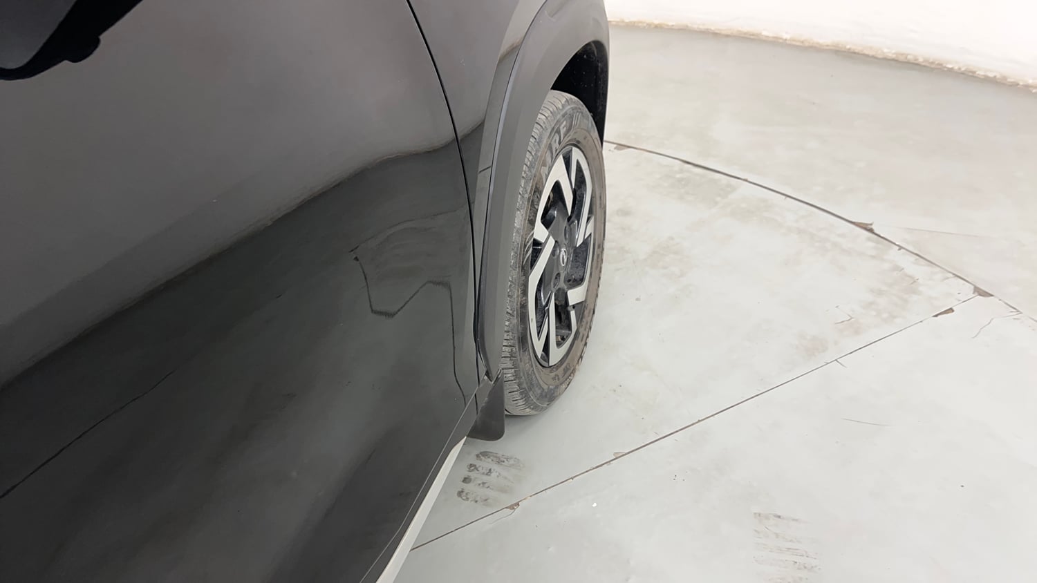 Used 2024 Nissan Magnite XV Premium Turbo CVT Petrol Automatic dents MINOR DENT