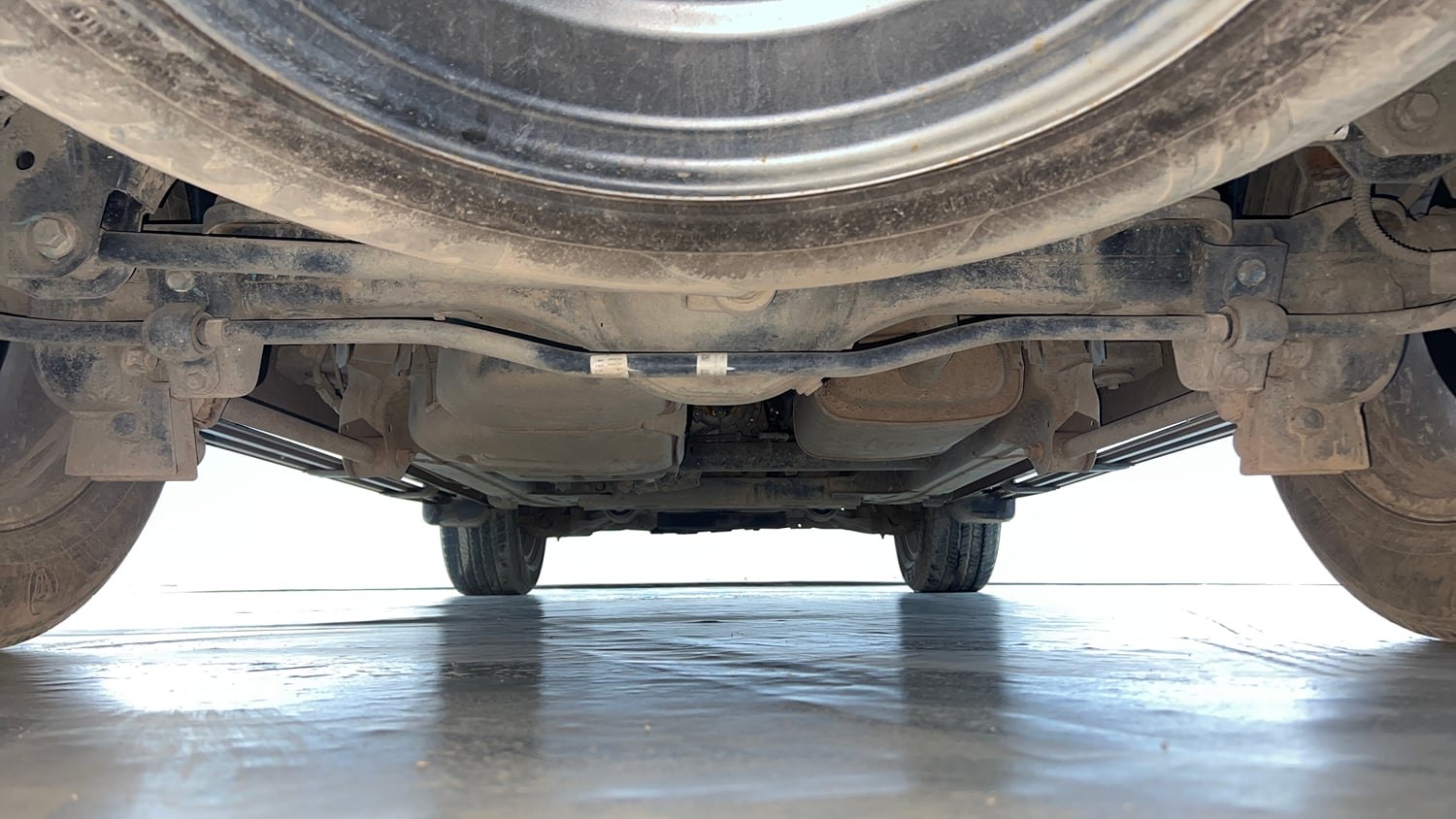 Used 2024 Mahindra Scorpio N Z8 L Diesel AT 4WD 7 STR Diesel Automatic extra REAR UNDERBODY VIEW (TAKEN FROM REAR)