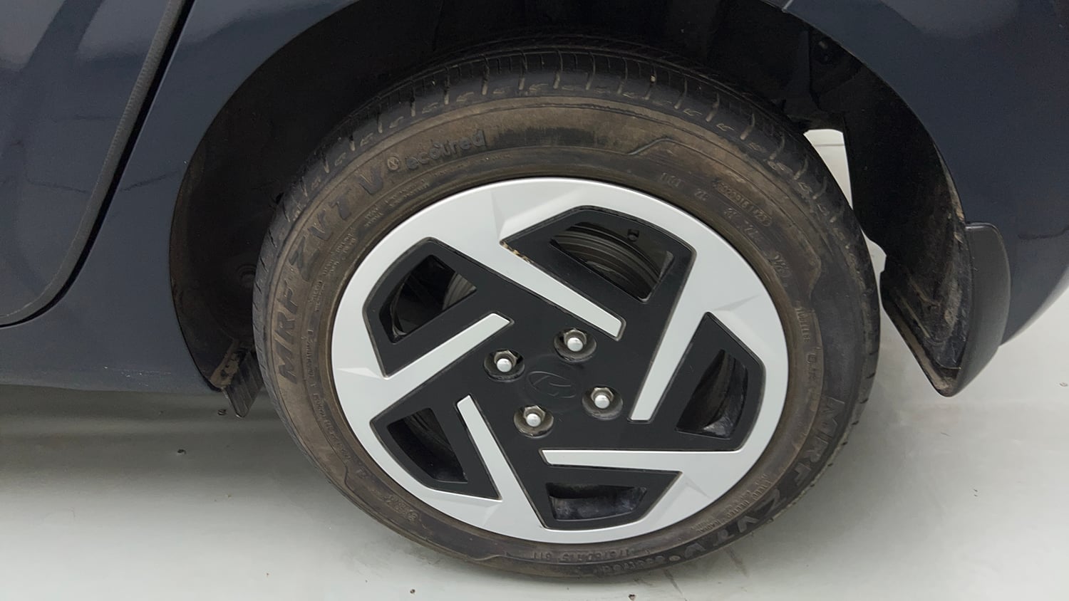 Used 2023 Hyundai Grand i10 Nios Sportz AMT 1.2 Kappa VTVT Petrol Automatic tyres LEFT REAR TYRE RIM VIEW