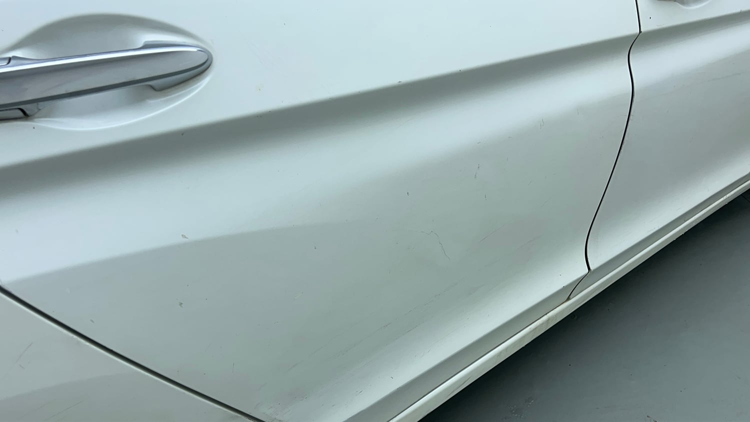Used 2017 Honda City ZX CVT Petrol Petrol Automatic dents MINOR DENT