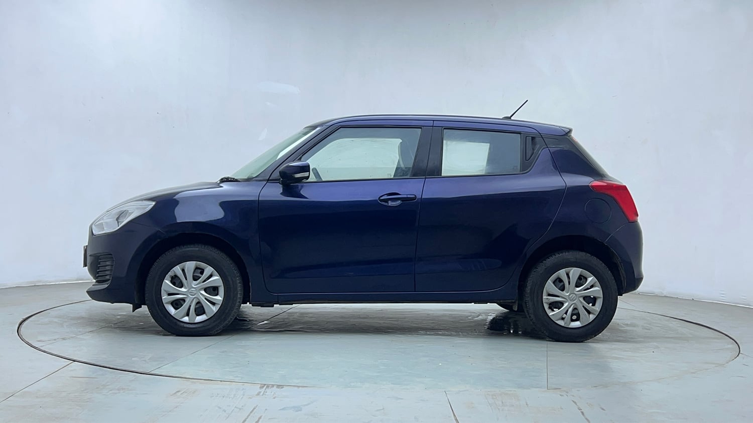 Used 2019 Maruti Suzuki Swift VXi Petrol Manual exterior LEFT SIDE VIEW