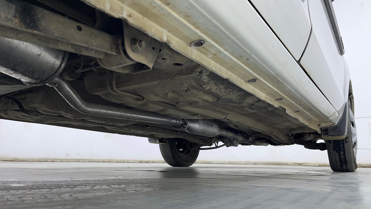 Used 2013 Maruti Suzuki Alto 800 Lxi Petrol Manual extra REAR RIGHT UNDERBODY VIEW