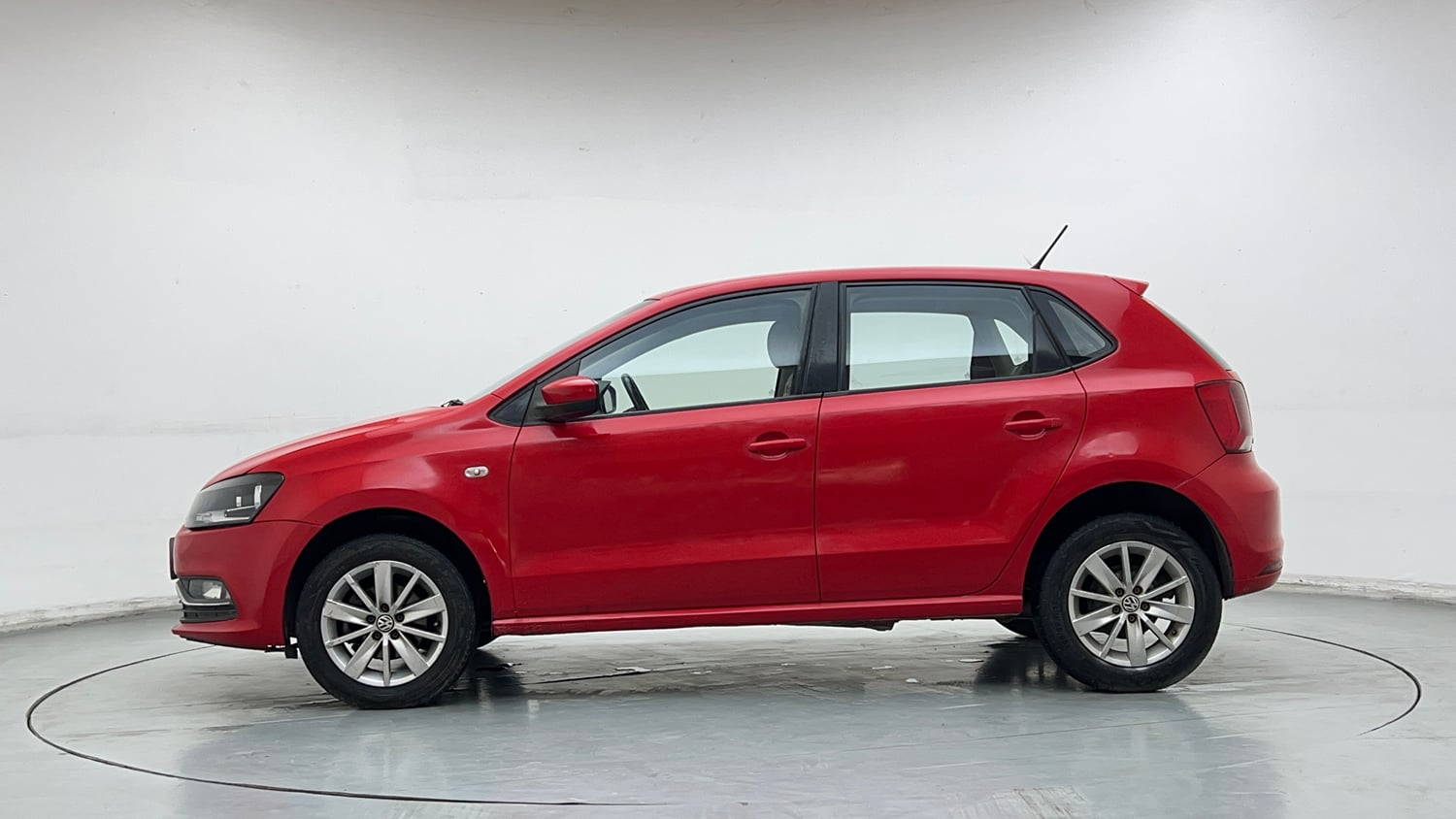 Used 2015 Volkswagen Polo Highline1.2L (P) Petrol Manual exterior LEFT SIDE VIEW