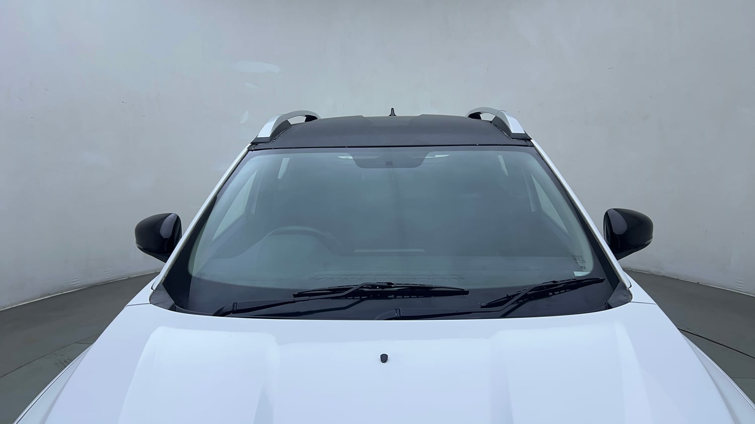 Used 2021 Renault Kiger RXZ Turbo CVT Petrol Automatic exterior FRONT WINDSHIELD VIEW