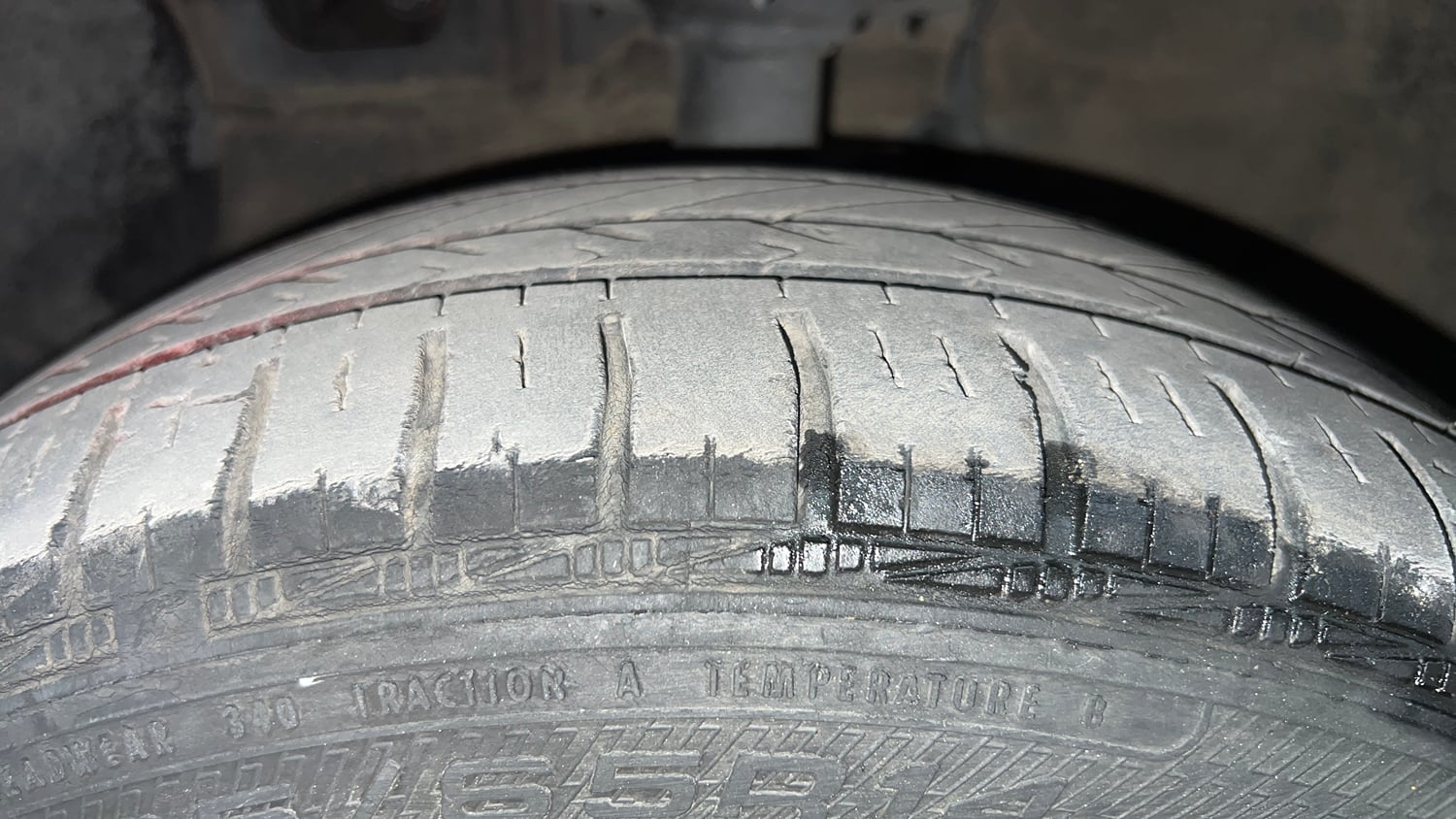 Used 2020 Hyundai Grand i10 Sportz 1.2 Kappa VTVT Petrol Manual tyres LEFT FRONT TYRE TREAD VIEW