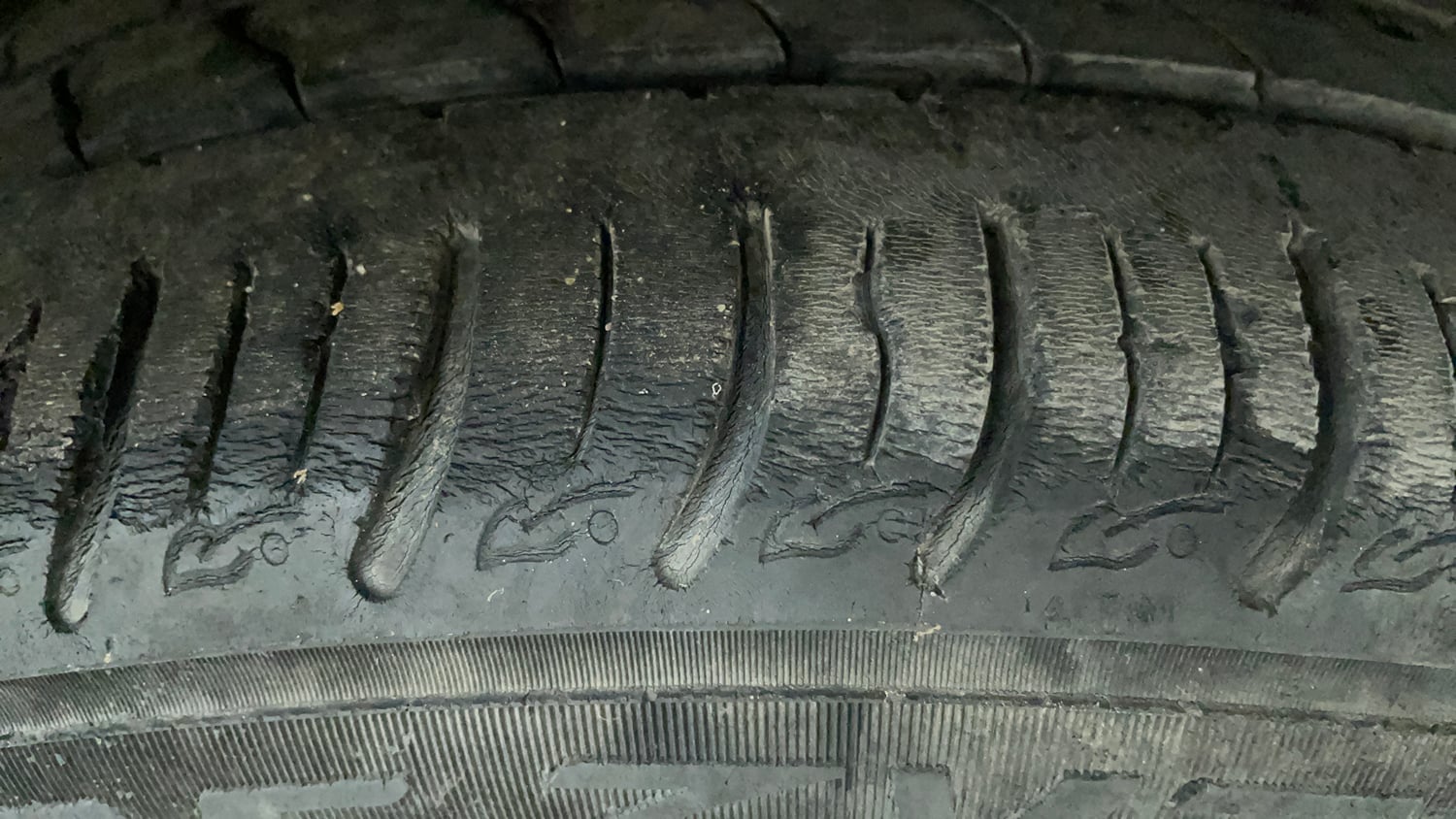 Used 2020 Tata Altroz XT Petrol Petrol Manual tyres RIGHT FRONT TYRE TREAD VIEW