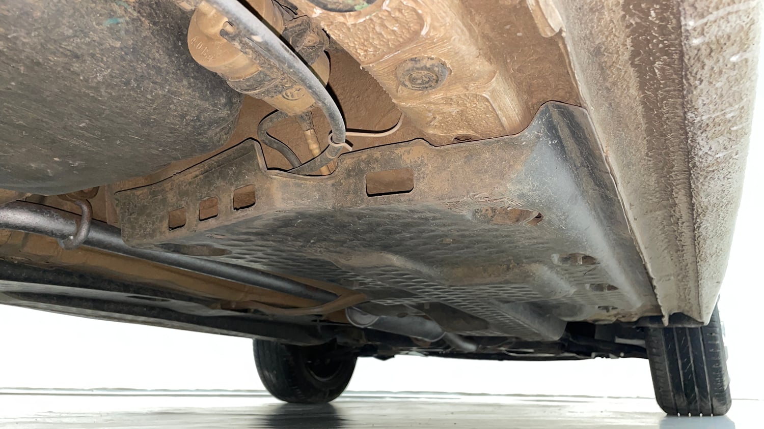 Used 2014 Volkswagen Polo Comfortline 1.2L (P) Petrol Manual extra REAR RIGHT UNDERBODY VIEW