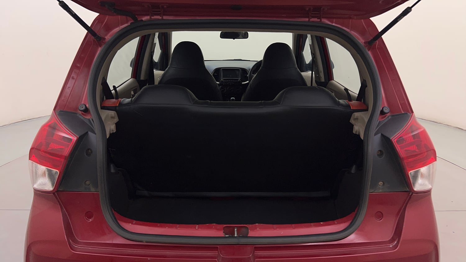 Used 2019 Hyundai Santro Sportz Petrol Manual interior DICKY INSIDE VIEW