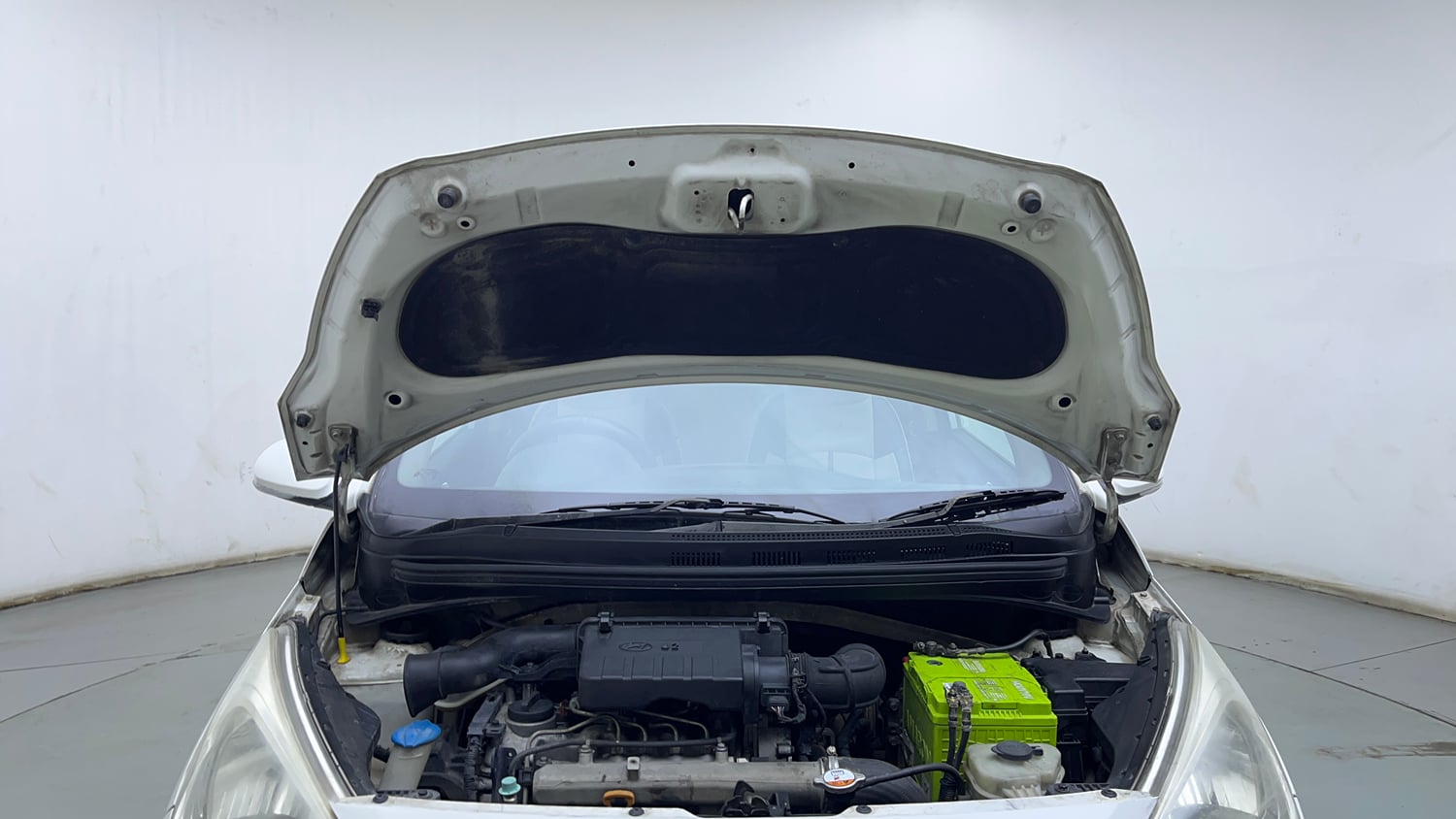 Used 2015 Hyundai Grand i10 Asta 1.1 CRDi Diesel Manual engine ENGINE & BONNET OPEN FRONT VIEW