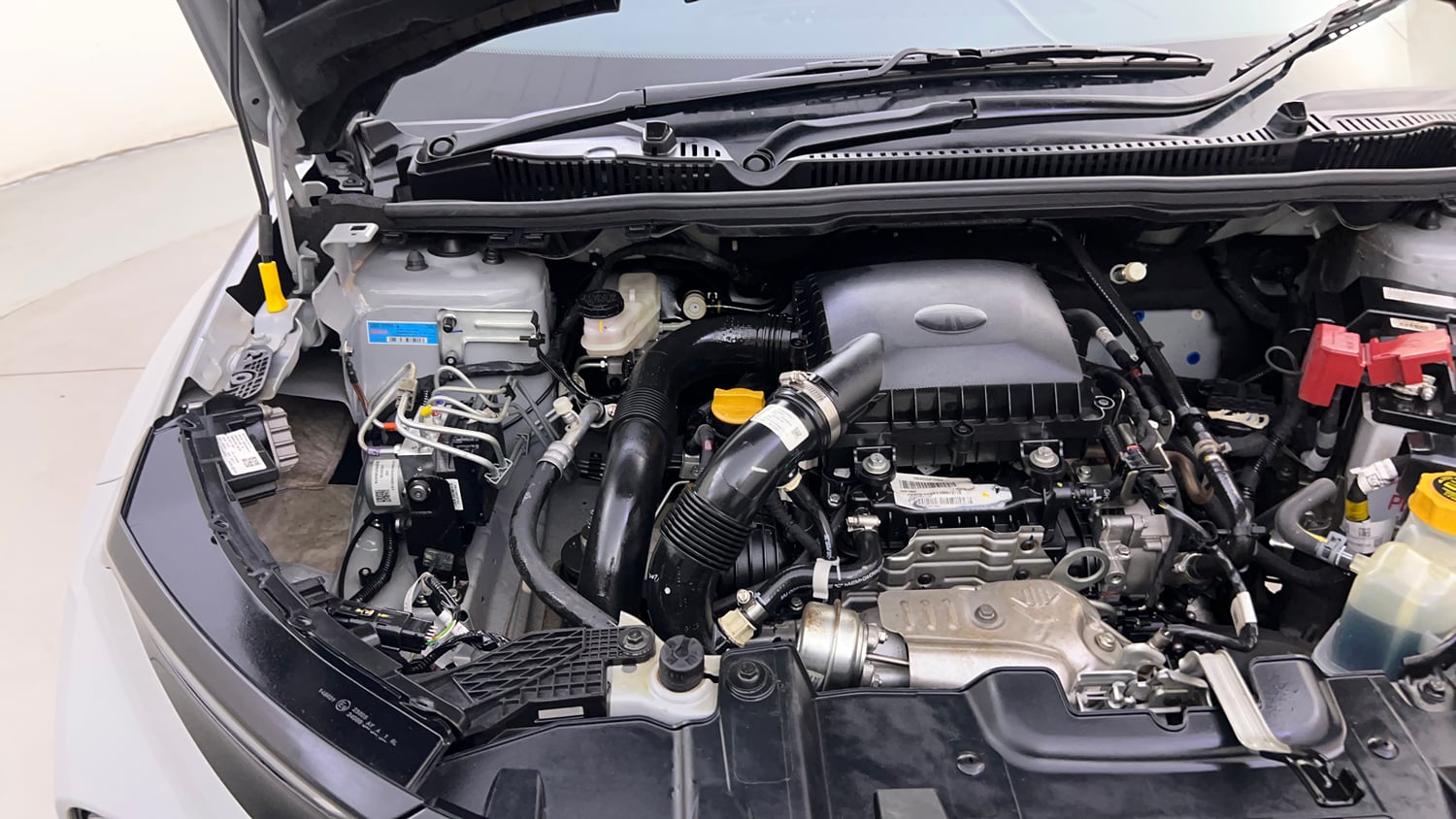 Used 2026 Tata Nexon Pure Plus 1.2 Petrol 6AMT Petrol Automatic engine ENGINE RIGHT SIDE HINGE & APRON VIEW
