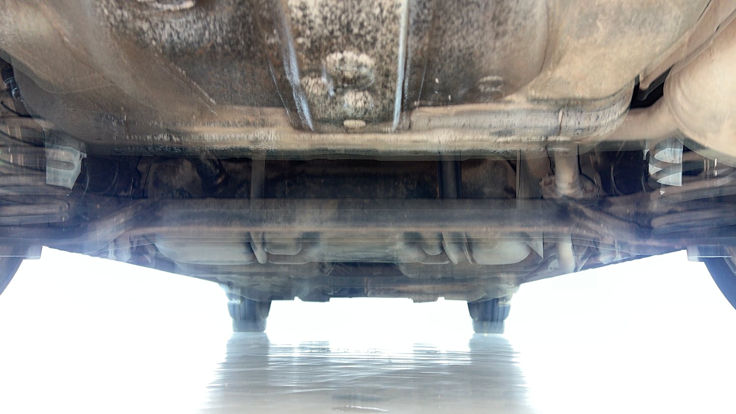 Used 2017 Honda City ZX CVT Petrol Petrol Automatic extra REAR UNDERBODY VIEW (TAKEN FROM REAR)