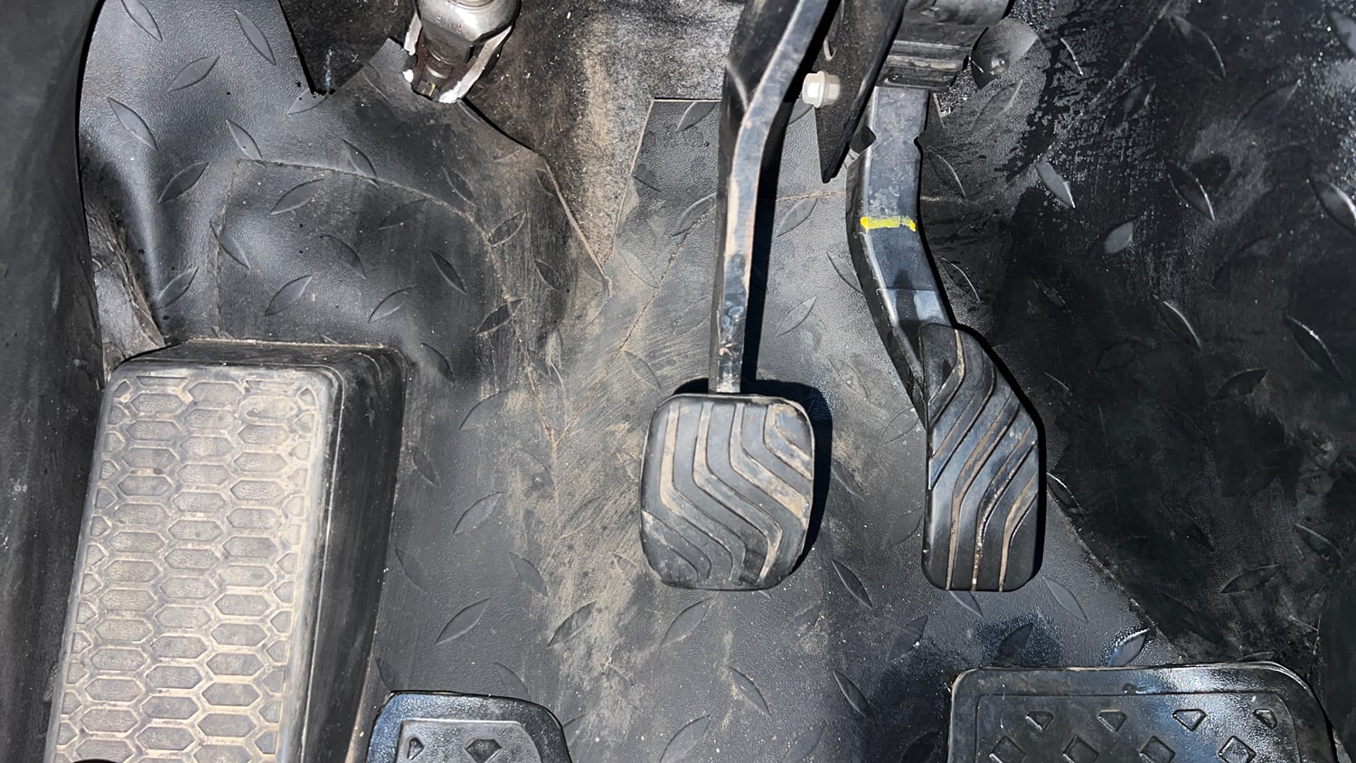 Used 2021 Renault Kiger RXZ Turbo CVT Petrol Automatic interior PEDALS VIEW