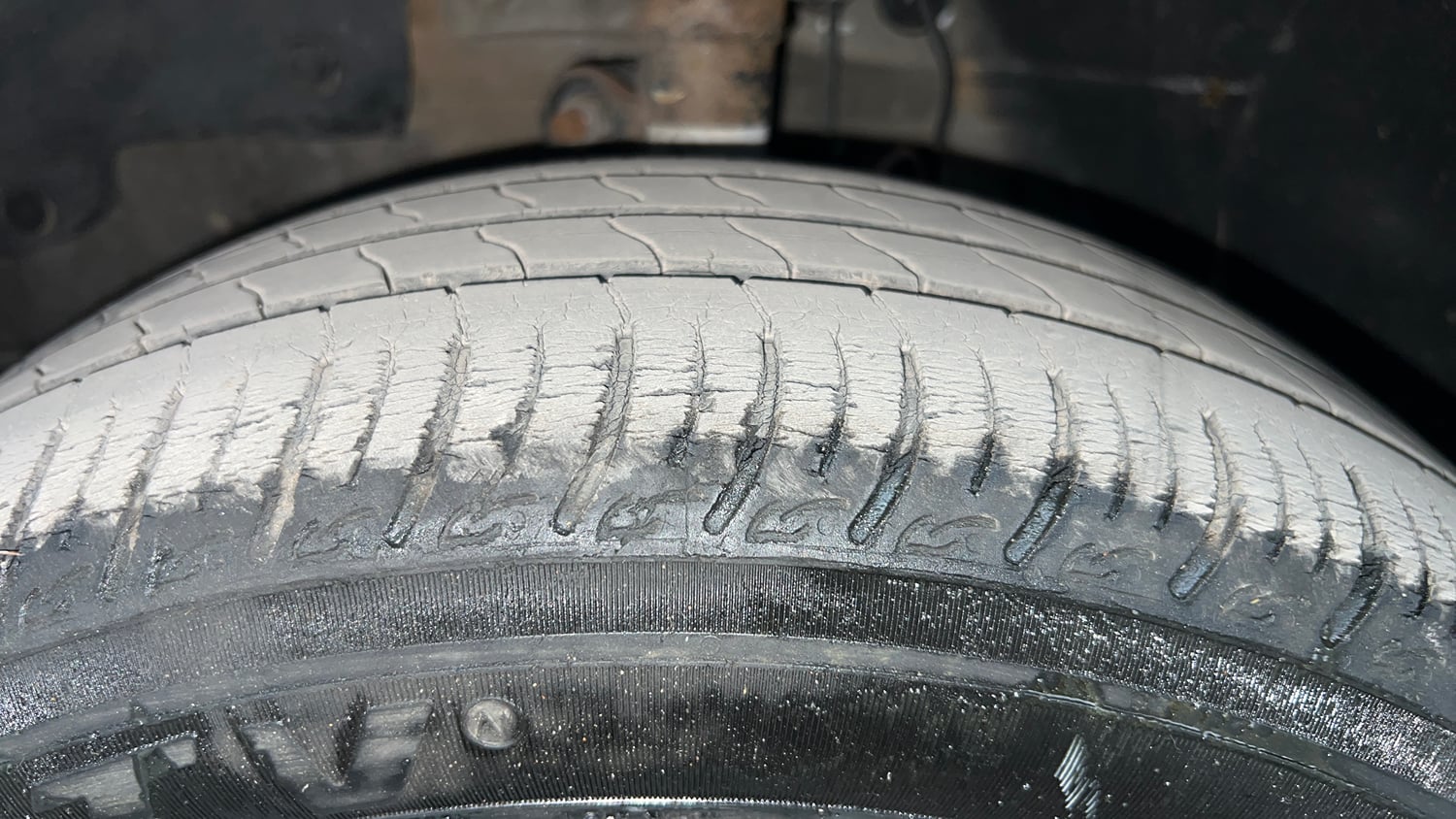 Used 2014 Honda Amaze 1.2 VX i-VTEC Petrol Manual tyres LEFT FRONT TYRE TREAD VIEW