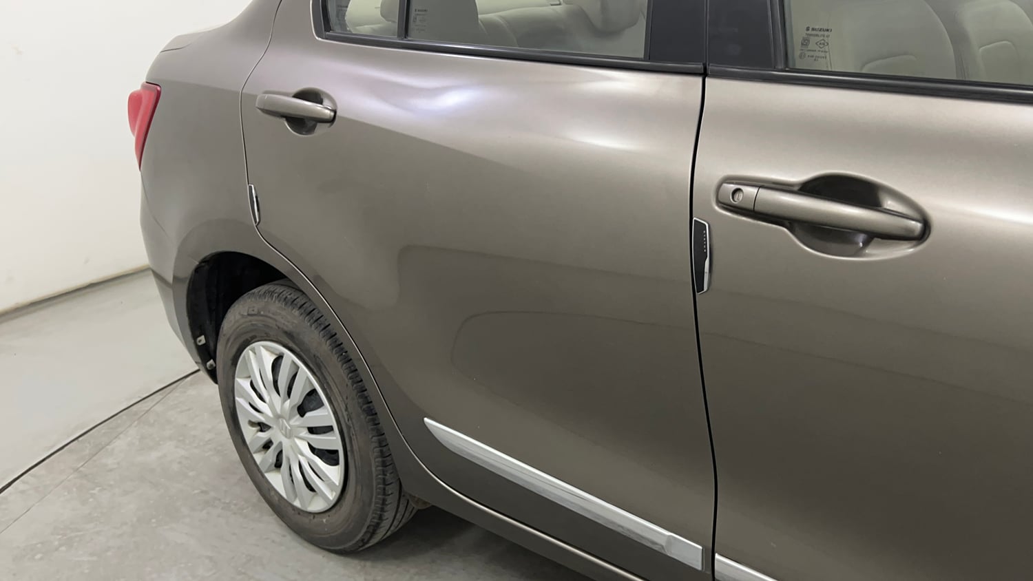 Used 2019 Maruti Suzuki Dzire VXi Petrol Manual dents MINOR SCRATCH