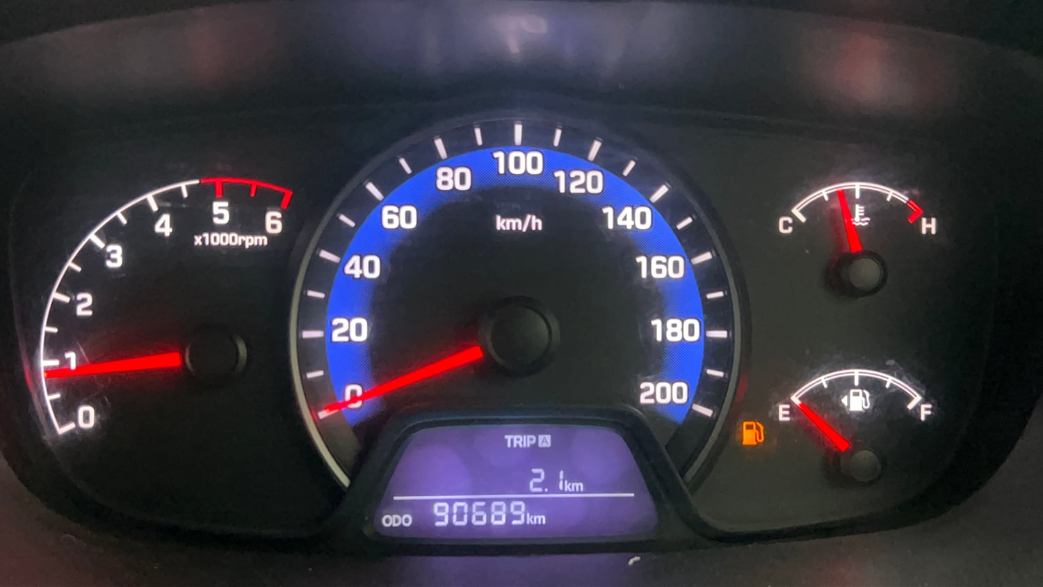 Used 2016 Hyundai Xcent SX 1.1 CRDi Diesel Manual interior CLUSTERMETER VIEW