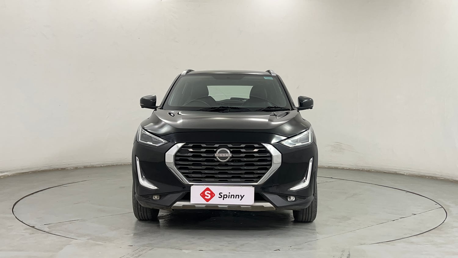 Used 2024 Nissan Magnite XV Premium Turbo CVT Petrol Automatic exterior FRONT VIEW